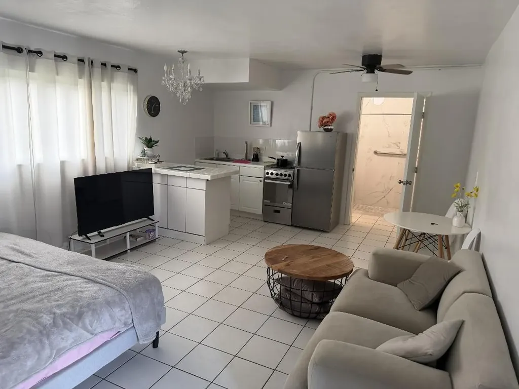 811 SE 16th Street Fort Lauderdale FL 33316