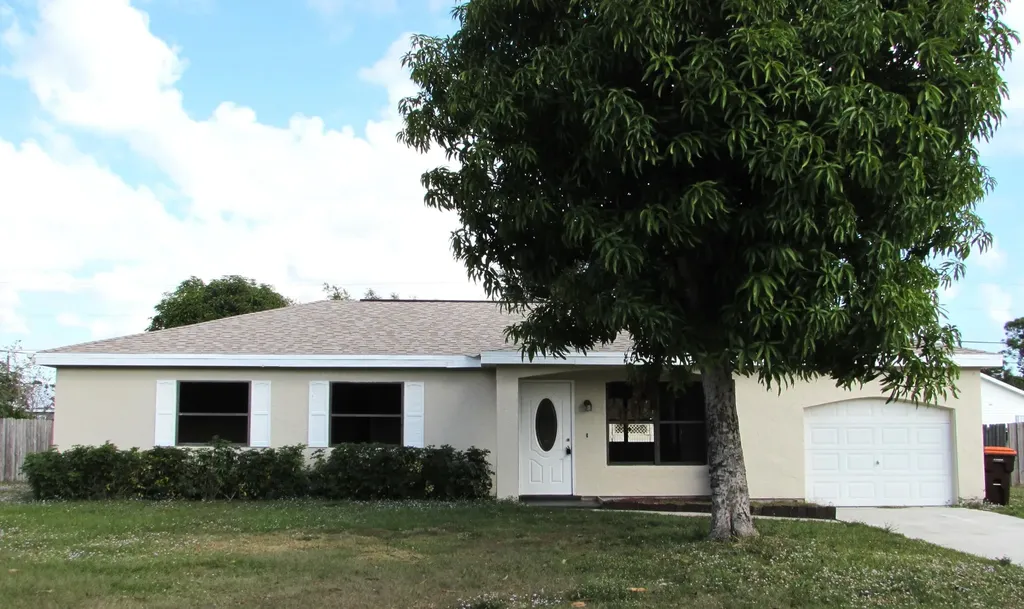 674 25th Street SW Vero Beach FL 32962