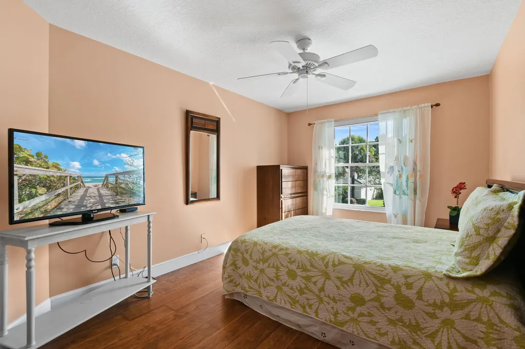 9863 Royal Cardigan Way West Palm Beach FL 33411
