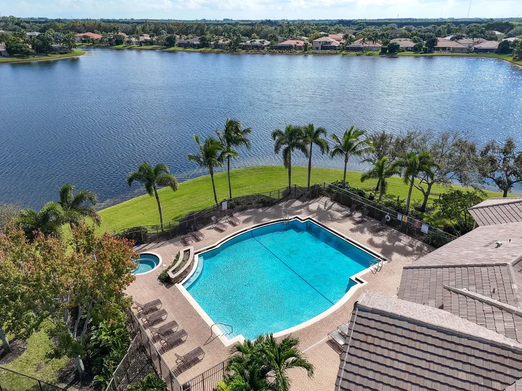 9863 Royal Cardigan Way West Palm Beach FL 33411