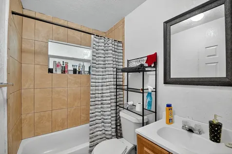 173 W 18th Street Riviera Beach FL 33404