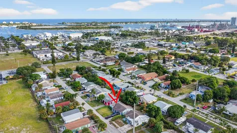 173 W 18th Street Riviera Beach FL 33404