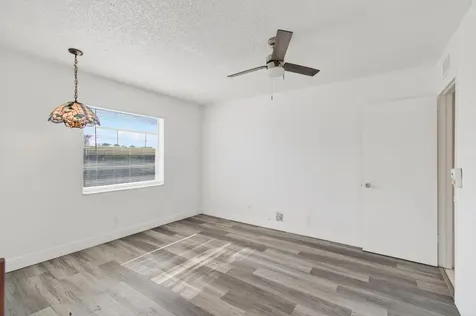 180 Flanders D Delray Beach FL 33484