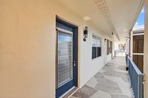 180 Flanders D Delray Beach FL 33484