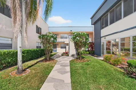 180 Flanders D Delray Beach FL 33484
