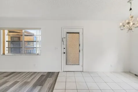 180 Flanders D Delray Beach FL 33484