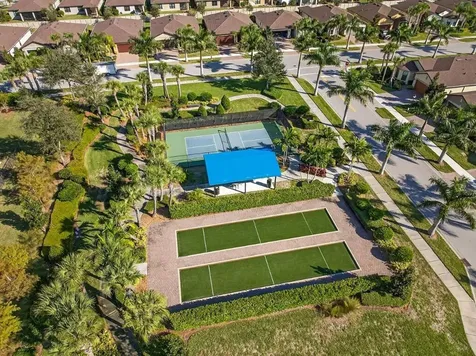 5181 Jasper Square Vero Beach FL 32967