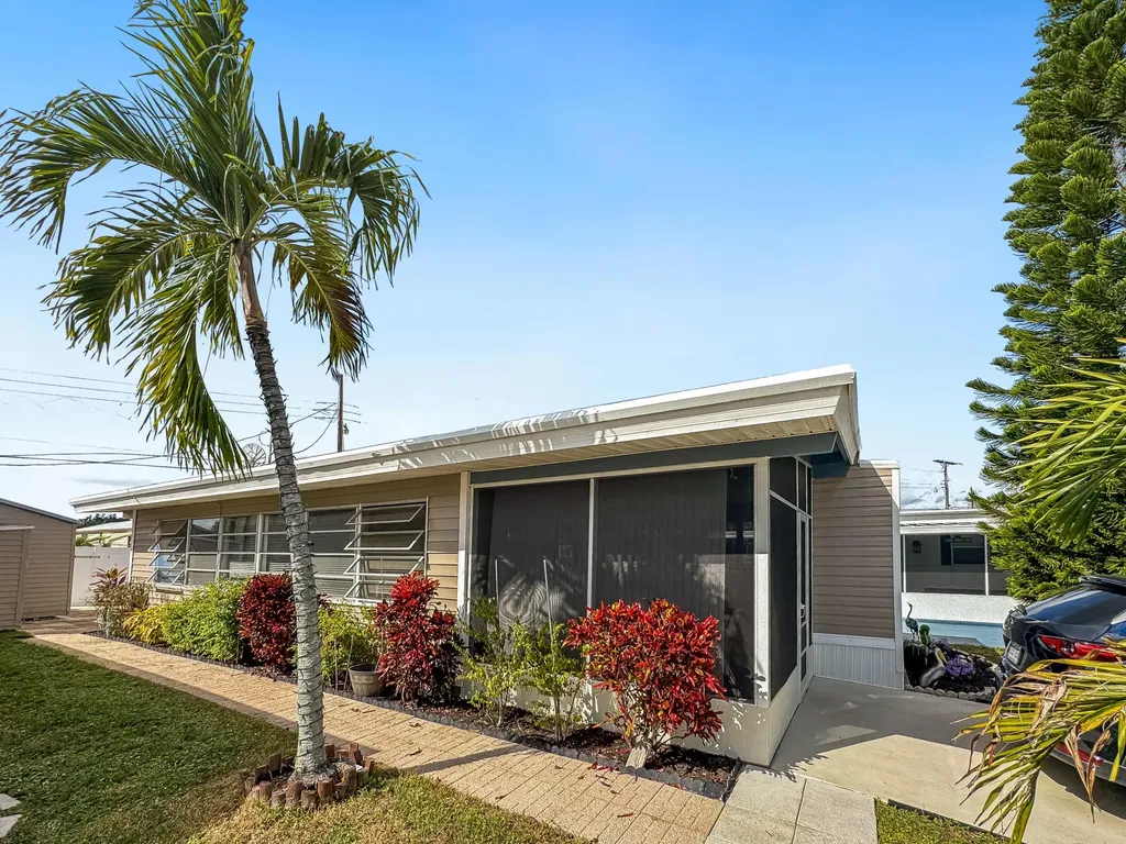 14553 Elmhurst Drive Delray Beach FL 33445