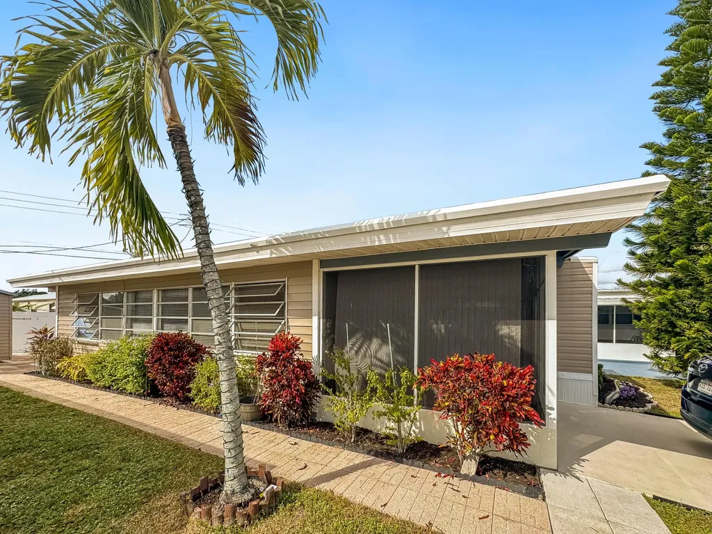 14553 Elmhurst Drive Delray Beach FL 33445