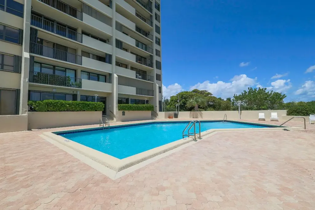 5600 N Flagler Drive West Palm Beach FL 33407