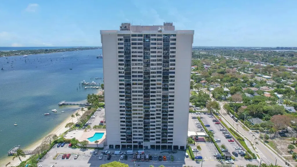 5600 N Flagler Drive West Palm Beach FL 33407