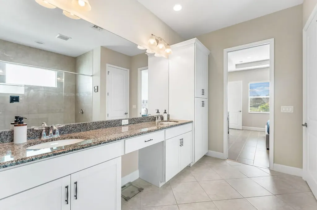 15980 Whippoorwill Circle Westlake FL 33470