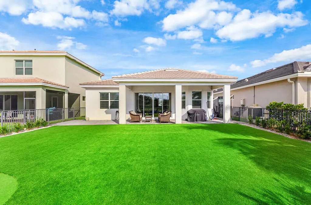 15980 Whippoorwill Circle Westlake FL 33470