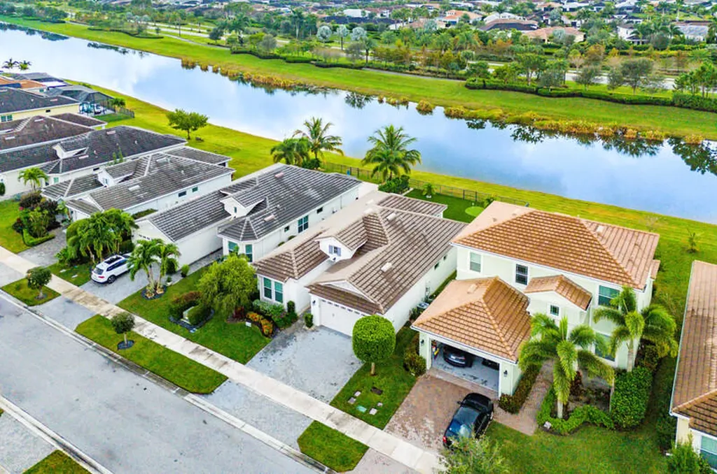15980 Whippoorwill Circle Westlake FL 33470