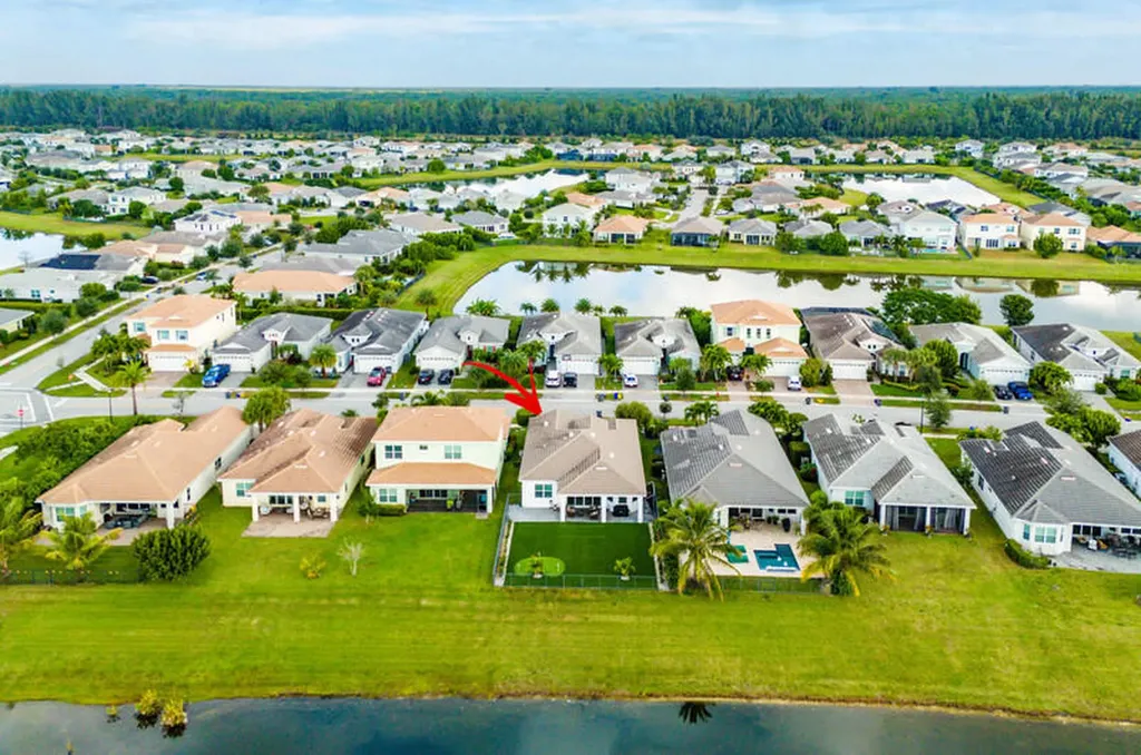 15980 Whippoorwill Circle Westlake FL 33470