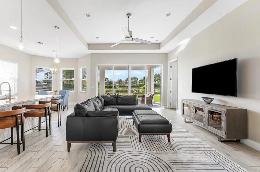 15980 Whippoorwill Circle Westlake FL 33470
