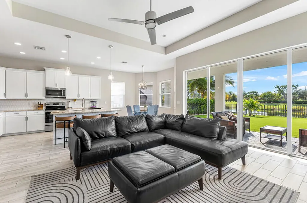 15980 Whippoorwill Circle Westlake FL 33470