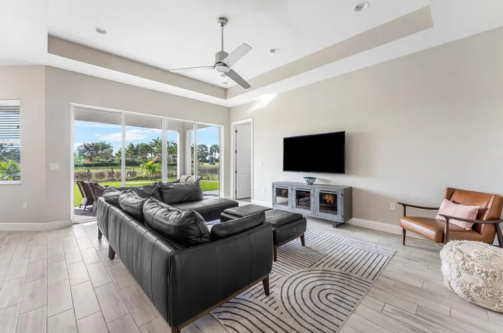 15980 Whippoorwill Circle Westlake FL 33470