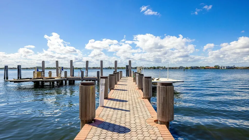 1960 S Ocean Boulevard Manalapan FL 33462