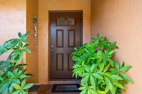 940 SW 96th Avenue Pembroke Pines FL 33025