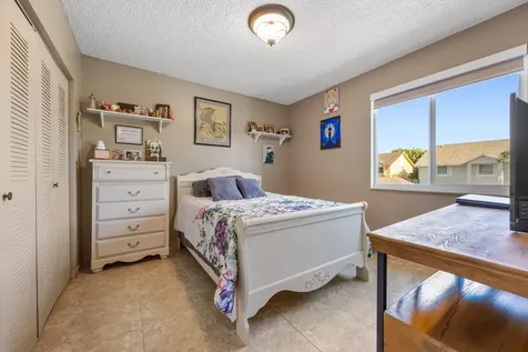 940 SW 96th Avenue Pembroke Pines FL 33025