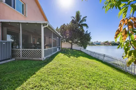 940 SW 96th Avenue Pembroke Pines FL 33025