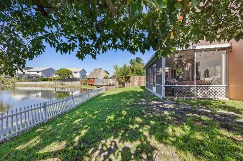 940 SW 96th Avenue Pembroke Pines FL 33025