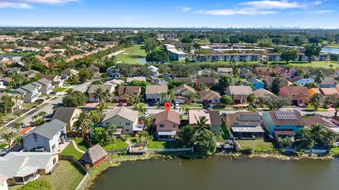 940 SW 96th Avenue Pembroke Pines FL 33025