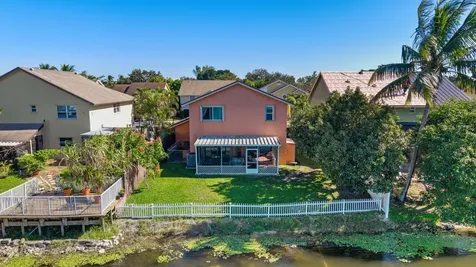 940 SW 96th Avenue Pembroke Pines FL 33025