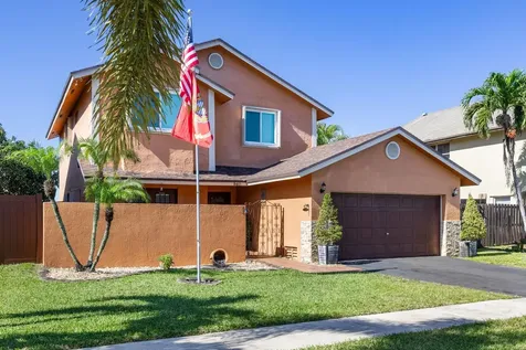 940 SW 96th Avenue Pembroke Pines FL 33025