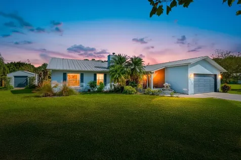 2025 SW Driftwood Street Port St Lucie FL 34953