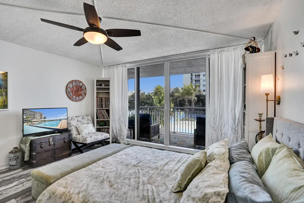 3546 S Ocean Boulevard South Palm Beach FL 33480