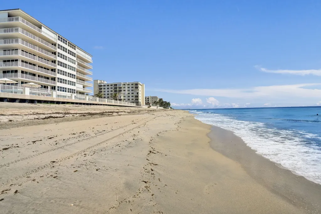 3546 S Ocean Boulevard South Palm Beach FL 33480