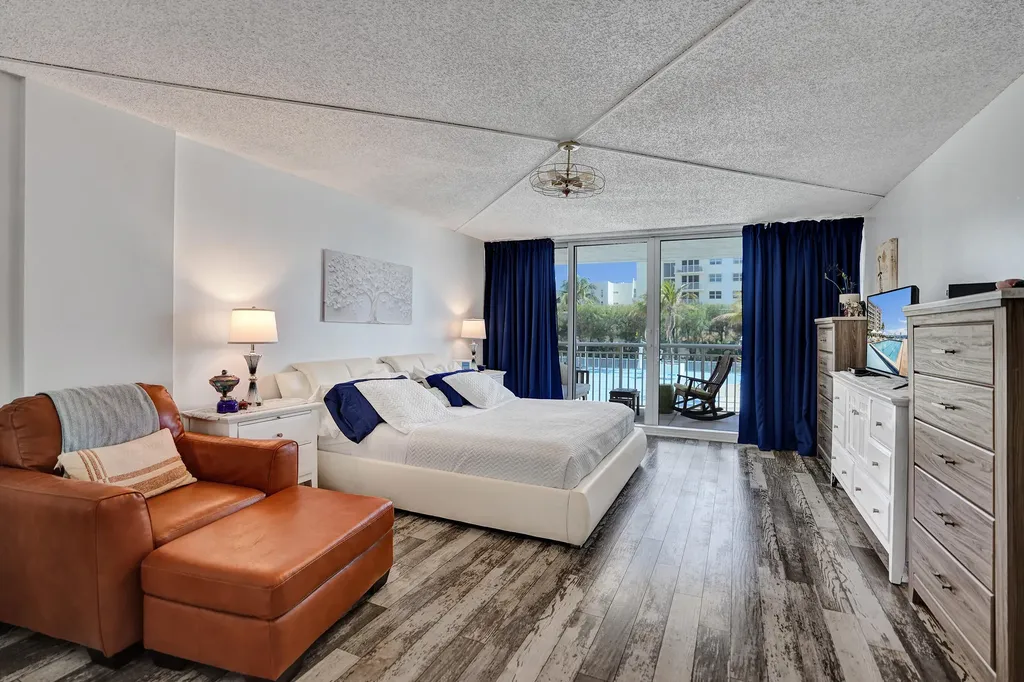 3546 S Ocean Boulevard South Palm Beach FL 33480