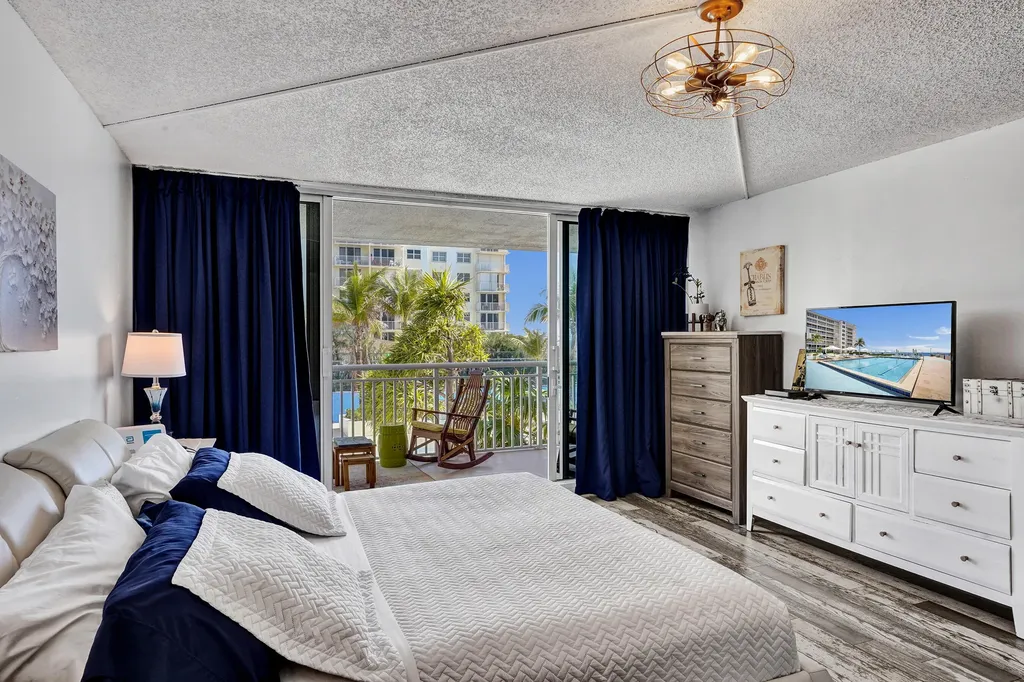3546 S Ocean Boulevard South Palm Beach FL 33480