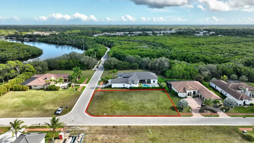 183 SE Via Terra Bella Port St Lucie FL 34952