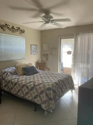445 Saxony Way Delray Beach FL 33446