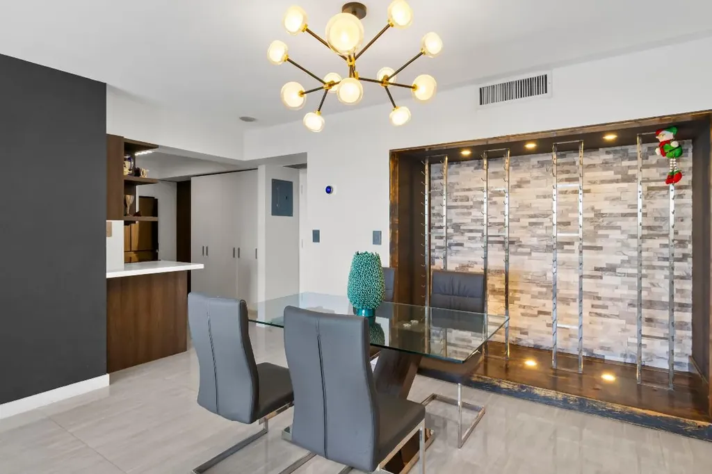 20515 E Country Club Drive Aventura FL 33180
