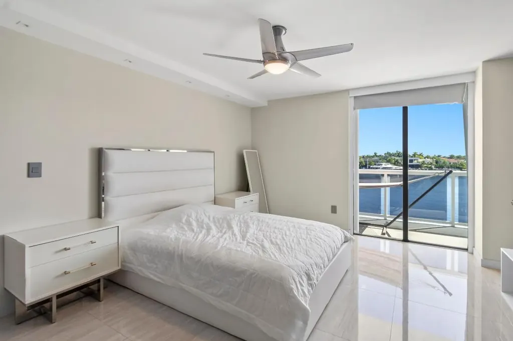 20515 E Country Club Drive Aventura FL 33180