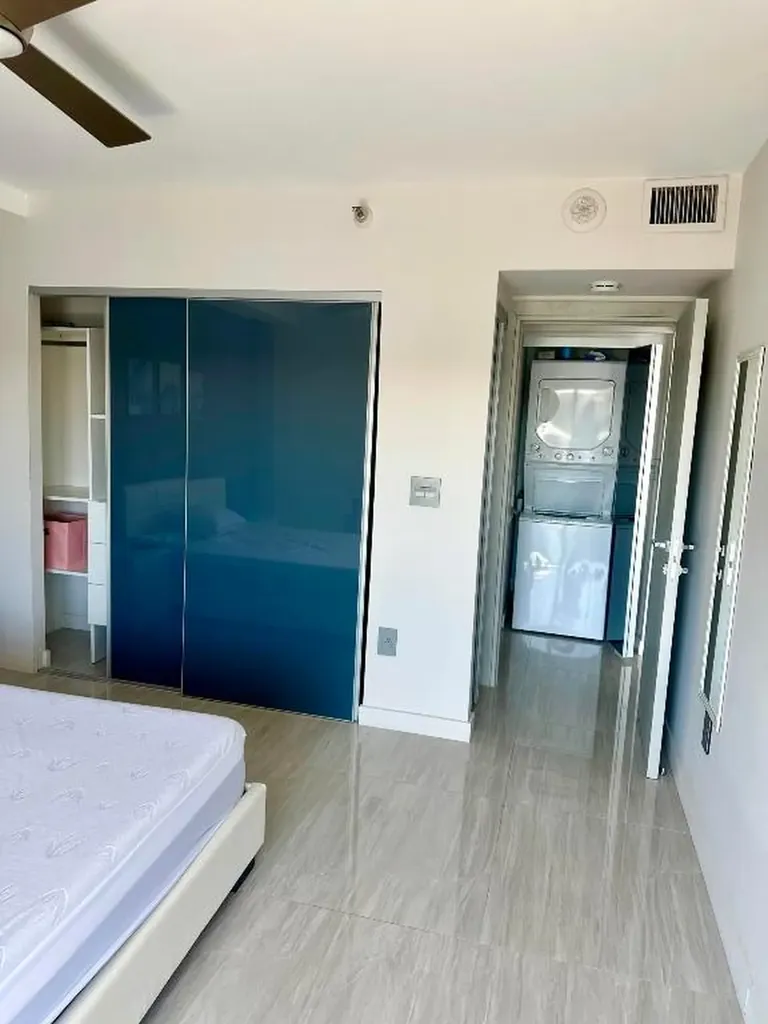 20515 E Country Club Drive Aventura FL 33180