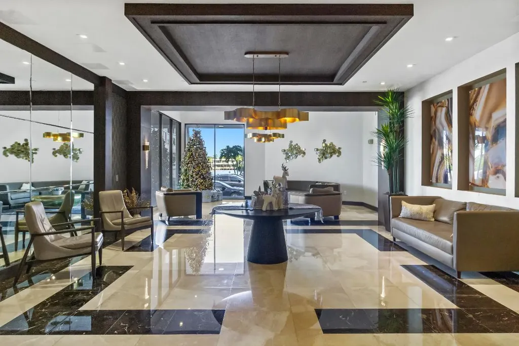 20515 E Country Club Drive Aventura FL 33180