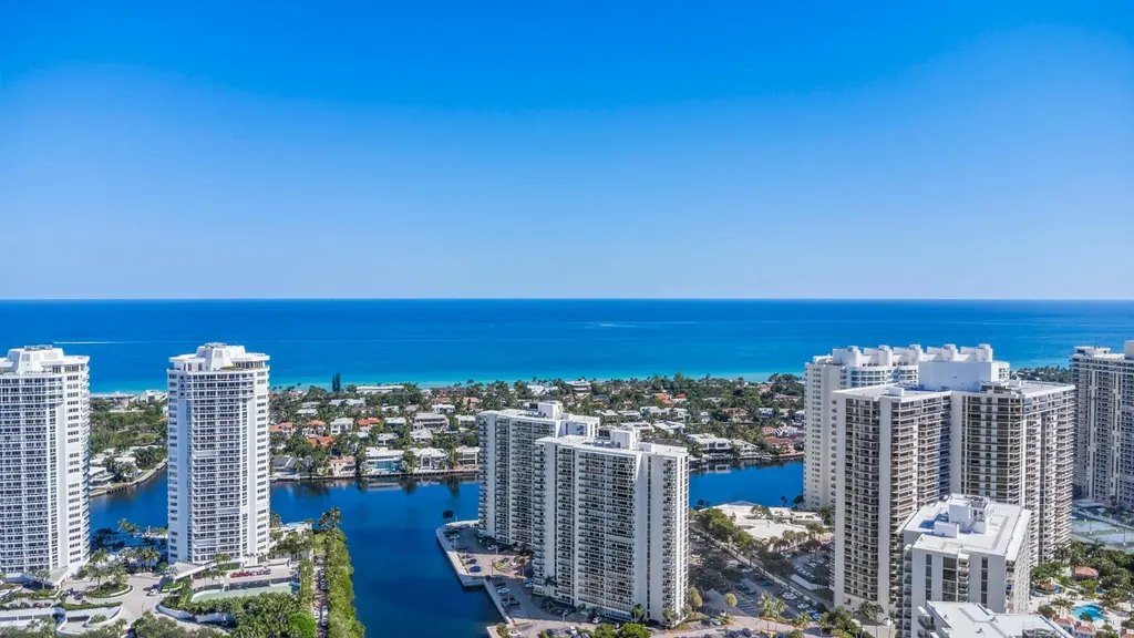 20515 E Country Club Drive Aventura FL 33180