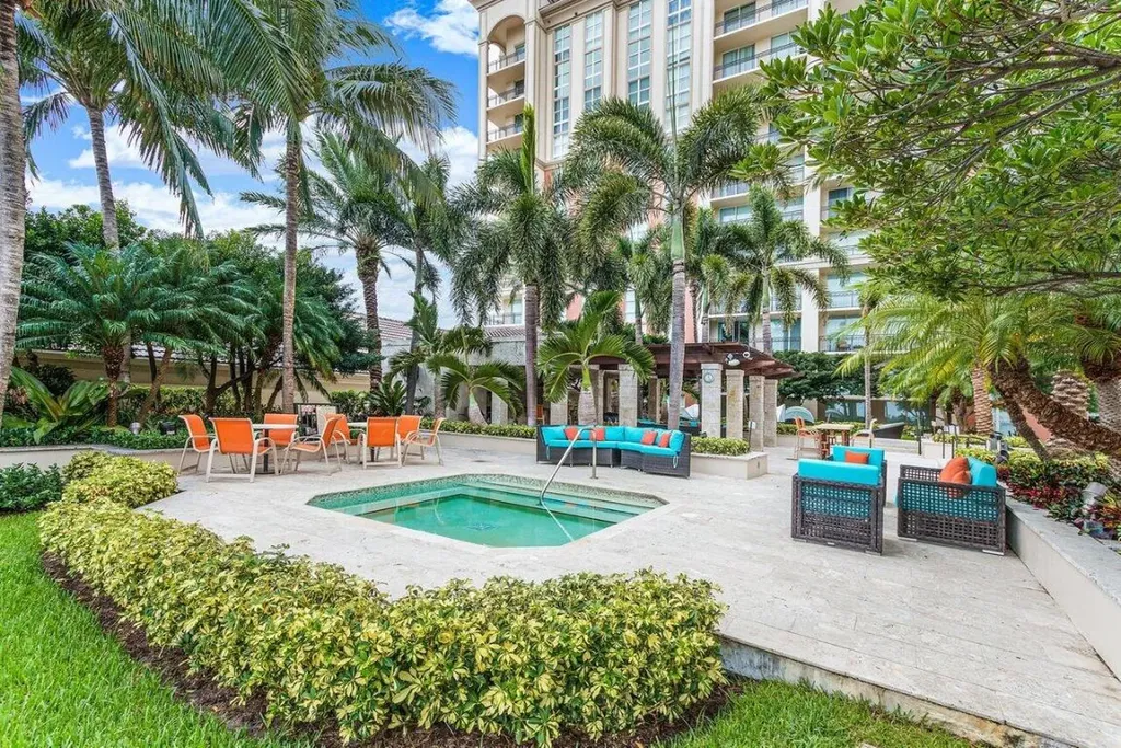 550 Okeechobee Boulevard West Palm Beach FL 33401