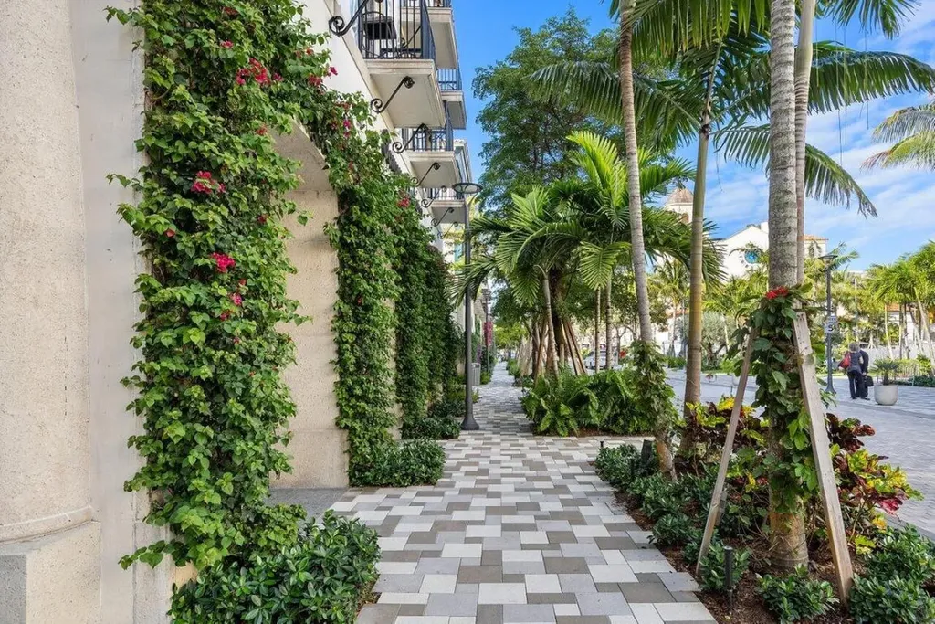 550 Okeechobee Boulevard West Palm Beach FL 33401