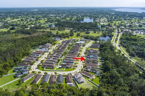149 SE Via Visconti Port St Lucie FL 34952