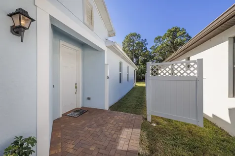 149 SE Via Visconti Port St Lucie FL 34952