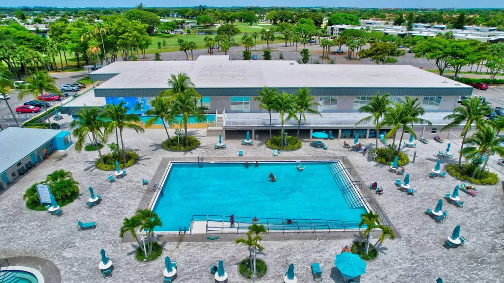 74 Burgundy B Delray Beach FL 33484