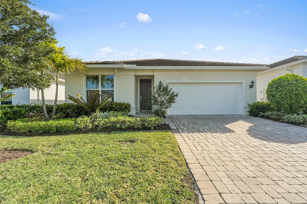 9765 SW Meridian Way Stuart FL 34997