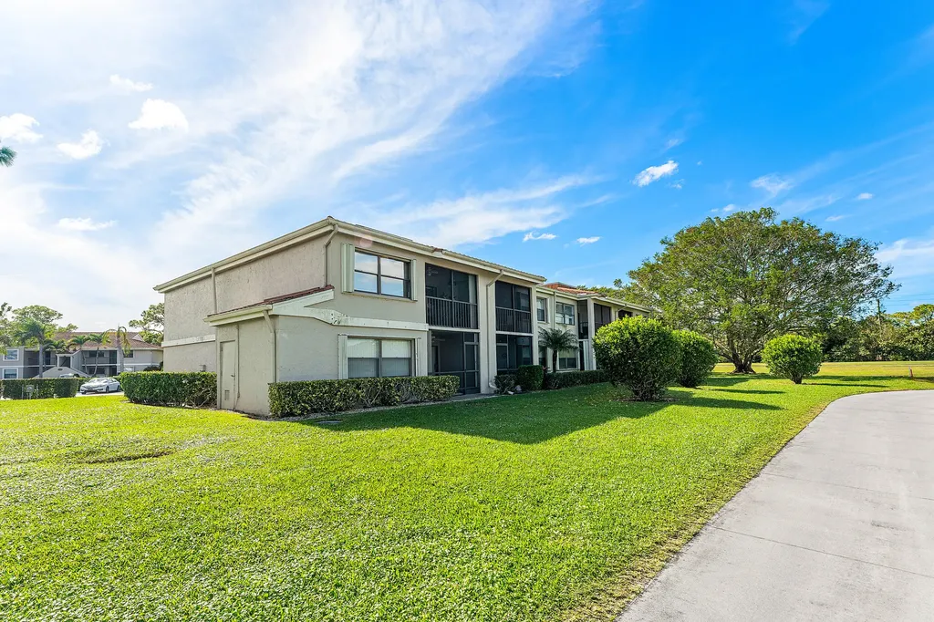 13369 Touchstone Place Palm Beach Gardens FL 33418
