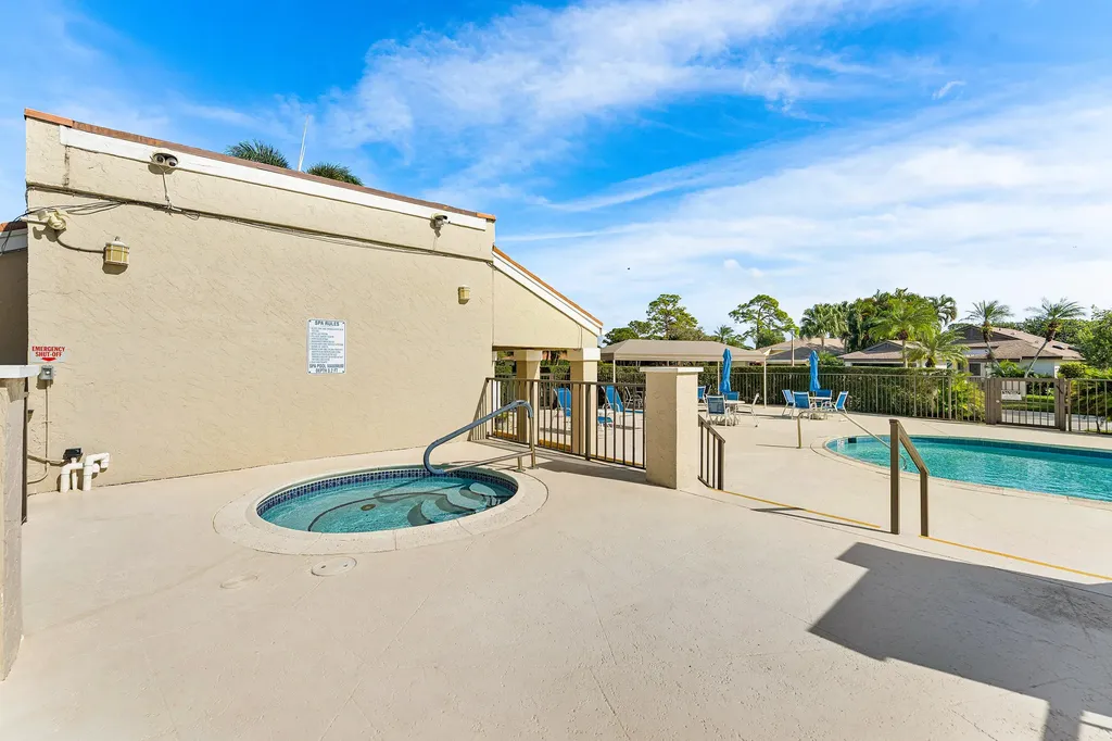 13369 Touchstone Place Palm Beach Gardens FL 33418
